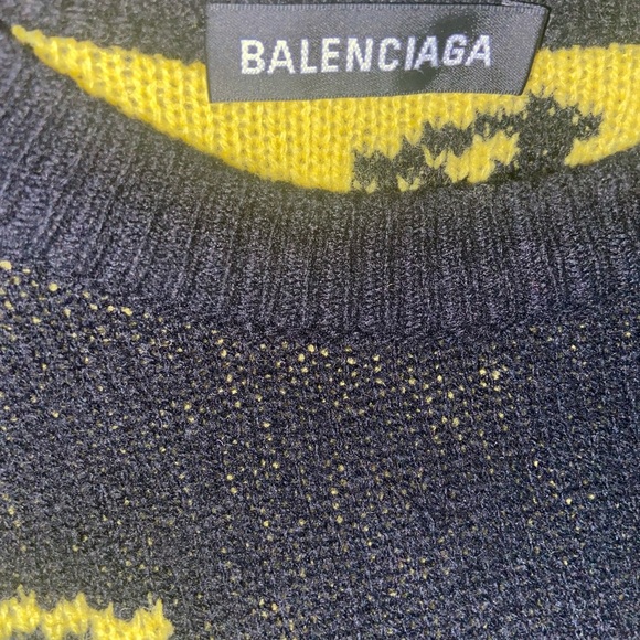 Buy Now 🎁 AUTH Balenciaga Sweater | Unisex XS | New Condition - Picture 4 of 6